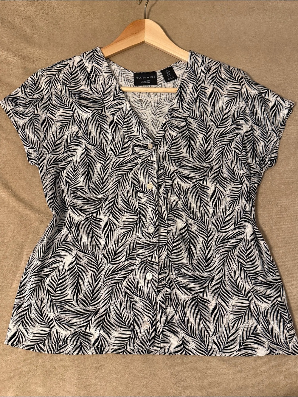 Tahari Black and White Leaf-Print Button-Front Top